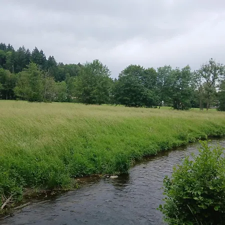 Sur L'oneux Hotton